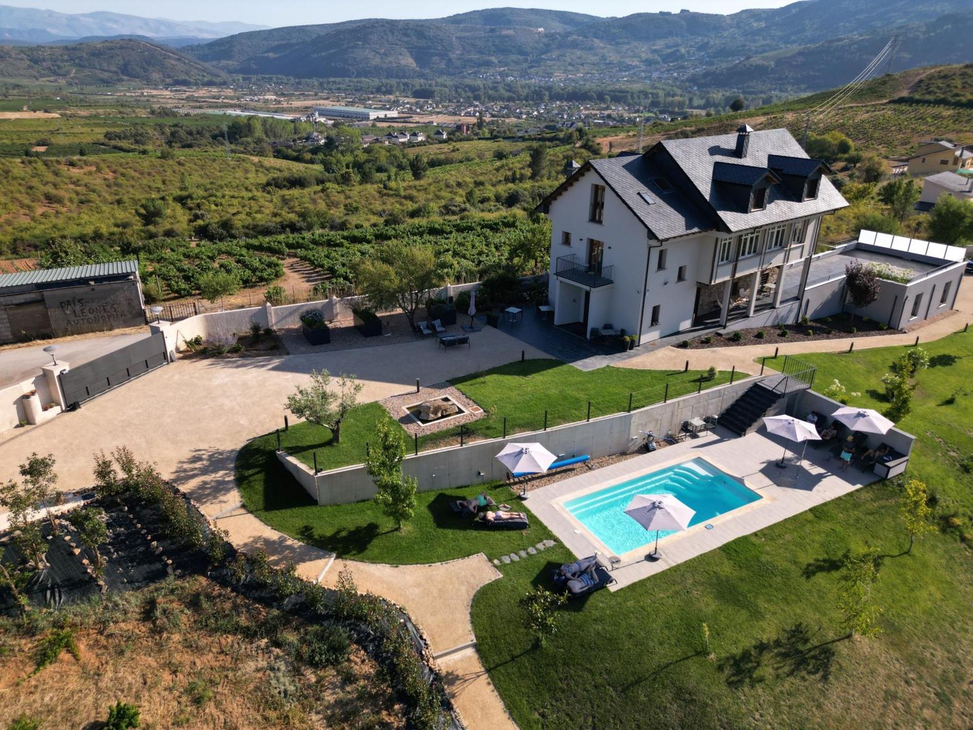 Boutique Finca Esencial فيلافرانكا ديل بيرزو المظهر الخارجي الصورة